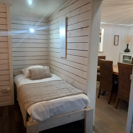 Le Chalet Du Lac Chalet *